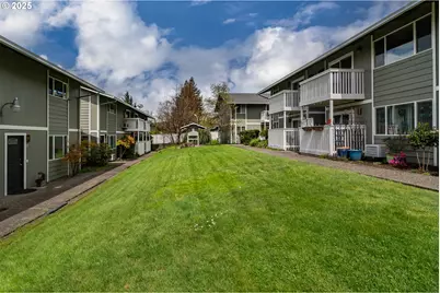 885 NE Sunset St #22, Roseburg, OR 97470 - Photo 35