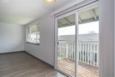 885 NE Sunset St #22, Roseburg, OR 97470 - Photo 17