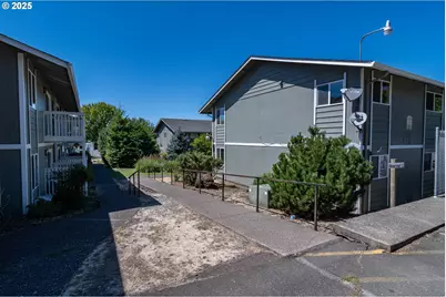 885 NE Sunset St #22, Roseburg, OR 97470 - Photo 37