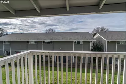 885 NE Sunset St #22, Roseburg, OR 97470 - Photo 15