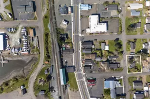 402 Acacia Ave, Garibaldi, OR 97118 - Photo 31