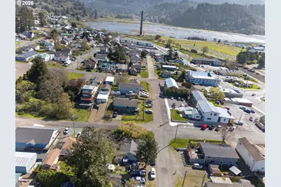 402 Acacia Ave, Garibaldi, OR 97118 - Photo 21