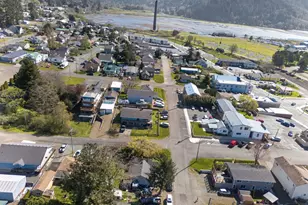 402 Acacia Ave, Garibaldi, OR 97118 - Photo 21