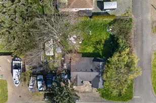 402 Acacia Ave, Garibaldi, OR 97118 - Photo 9