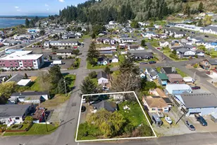 402 Acacia Ave, Garibaldi, OR 97118 - Photo 17