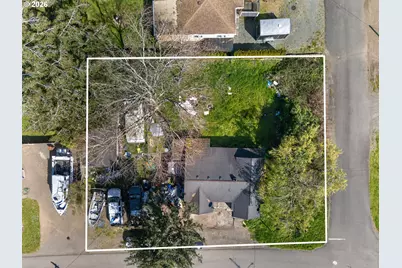 402 Acacia Ave, Garibaldi, OR 97118 - Photo 11