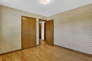 321 NE 108th Pl, Portland, OR 97220 - Photo 27