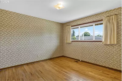 321 NE 108th Pl, Portland, OR 97220 - Photo 25