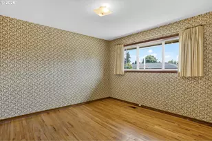 321 NE 108th Pl, Portland, OR 97220 - Photo 25