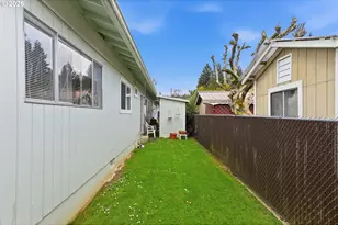 1035 W 11th St, Coquille, OR 97423 - Photo 37