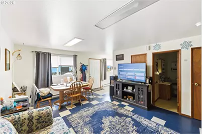 1035 W 11th St, Coquille, OR 97423 - Photo 27