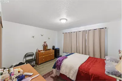 1035 W 11th St, Coquille, OR 97423 - Photo 21