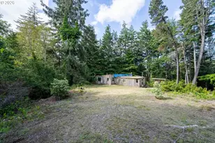 69175 Sharp Rd, North Bend, OR 97459 - Photo 11