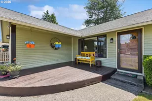 600 NE 22nd St, Gresham, OR 97030 - Photo 3