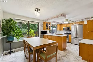 600 NE 22nd St, Gresham, OR 97030 - Photo 9
