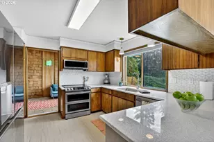 4308 SW Chesapeak Ave, Portland, OR 97239 - Photo 15