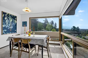4308 SW Chesapeak Ave, Portland, OR 97239 - Photo 5