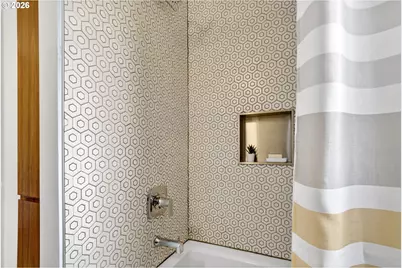 4308 SW Chesapeak Ave, Portland, OR 97239 - Photo 29