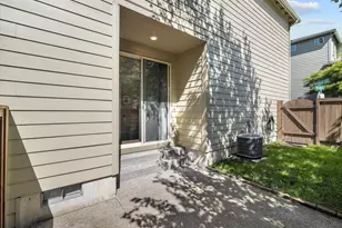 9259 SW Chopin Ln, Portland, OR 97225 - Photo 23
