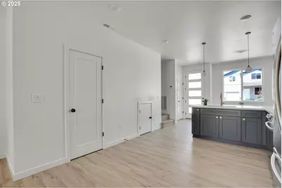 14852 NE Couch St #9, Portland, OR 97230 - Photo 11