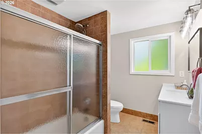 17002 SE Bush St, Portland, OR 97236 - Photo 15