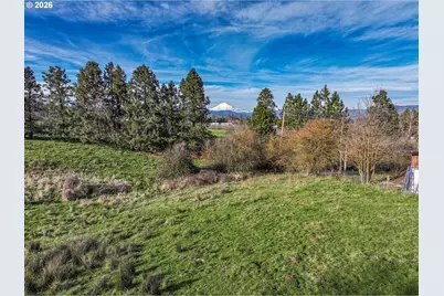 2739 Wyeast Rd, Hood River, OR 97031 - Photo 3