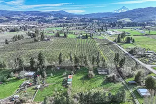 2739 Wyeast Rd, Hood River, OR 97031 - Photo 17