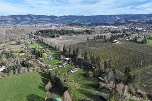 2739 Wyeast Rd, Hood River, OR 97031 - Photo 5