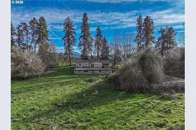 2739 Wyeast Rd, Hood River, OR 97031 - Photo 13