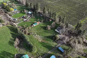 2739 Wyeast Rd, Hood River, OR 97031 - Photo 15