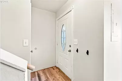 23850 NE Treehill Dr, Wood Village, OR 97060 - Photo 5