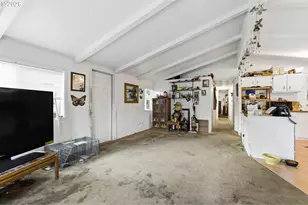 1423 47th Ave, Sweet Home, OR 97386 - Photo 3