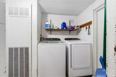 1423 47th Ave, Sweet Home, OR 97386 - Photo 9