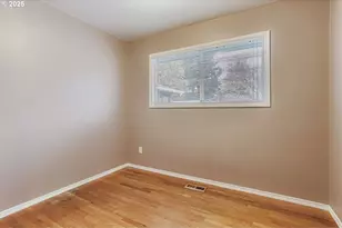 10832 SE Stephens St, Portland, OR 97216 - Photo 19