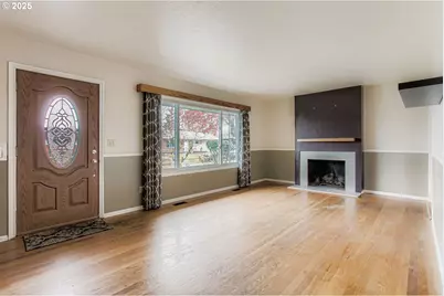 10832 SE Stephens St, Portland, OR 97216 - Photo 5