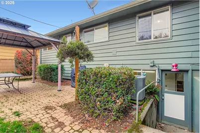 10832 SE Stephens St, Portland, OR 97216 - Photo 27