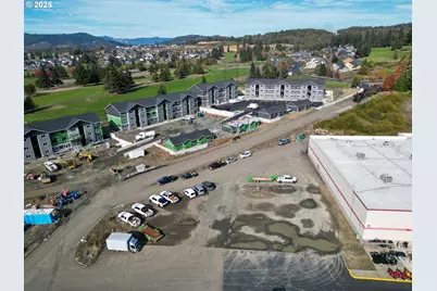 324 Dakota St, Sutherlin, OR 97479 - Photo 3