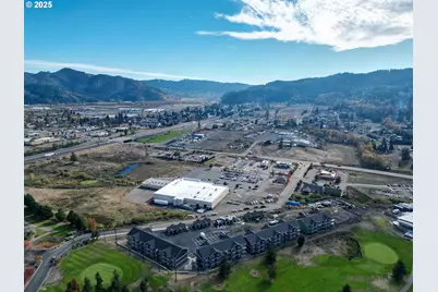 324 Dakota St, Sutherlin, OR 97479 - Photo 11