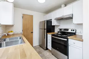 3031 SE 89th Ave, Portland, OR 97266 - Photo 9