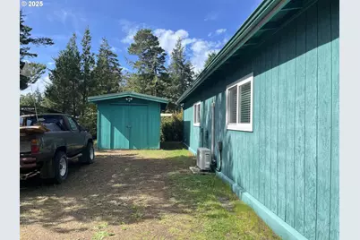 29 Easy St, Florence, OR 97439 - Photo 29