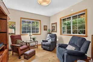 1663 5th St, Hood River, OR 97031 - Photo 7