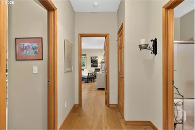 1663 5th St, Hood River, OR 97031 - Photo 27