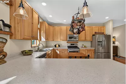 1663 5th St, Hood River, OR 97031 - Photo 11