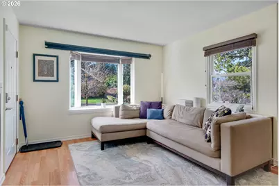 3556 NE 112th Ave, Portland, OR 97220 - Photo 5