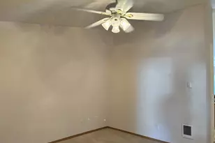 2349 SE 62nd Ln, Hillsboro, OR 97123 - Photo 5