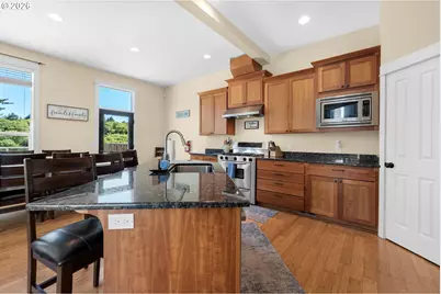 2363 S Edgewood St, Seaside, OR 97138 - Photo 15