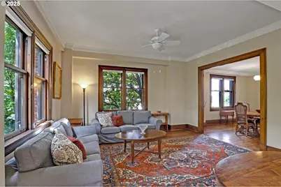 2141 NW Davis St #302, Portland, OR 97210 - Photo 9