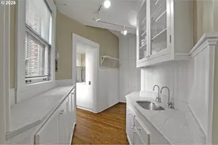 2141 NW Davis St, Portland, OR 97210 - Photo 13