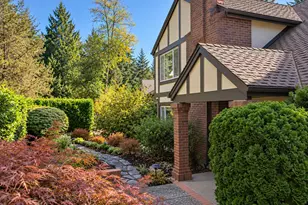 2636 SW 64th Pl, Portland, OR 97225 - Photo 5
