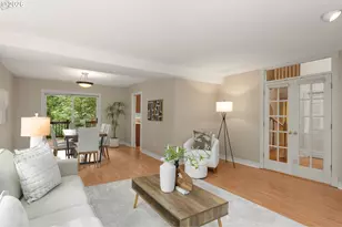 2636 SW 64th Pl, Portland, OR 97225 - Photo 19